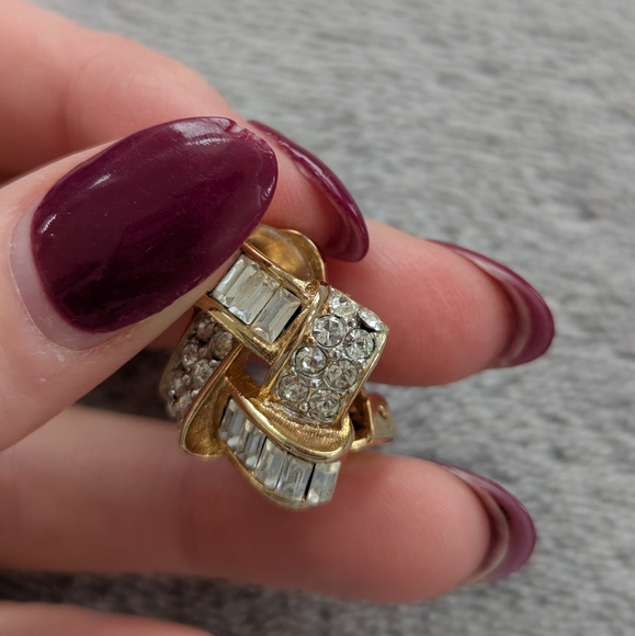 Vintage Nordstrom clip on earrings - Picture 12 of 13